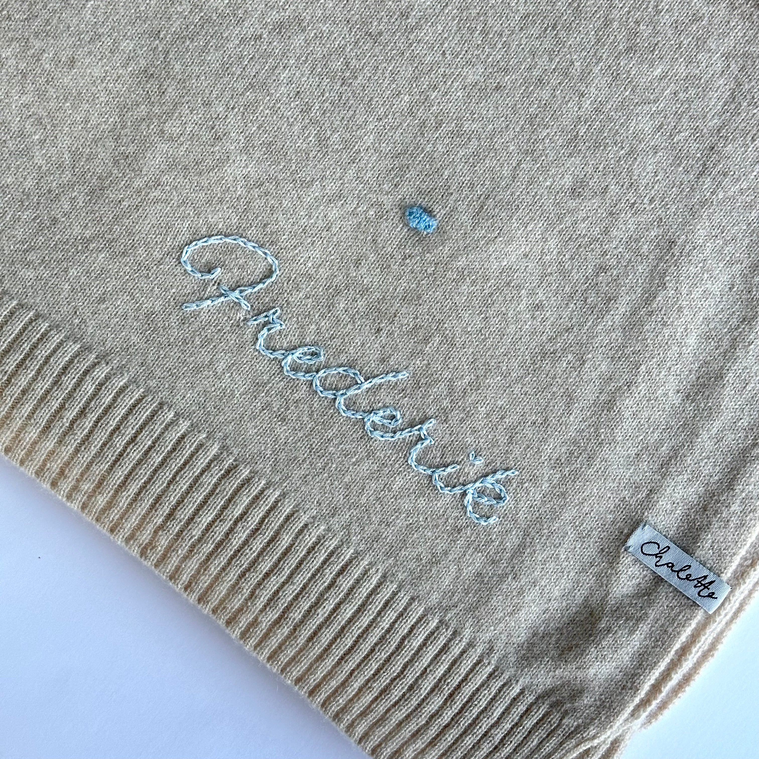 OUTLET | Baby Blanket 'Sternenstaub' | 100% Cashmere | beige / off-white | 102 x 105 cm | "Frederik" & small hole